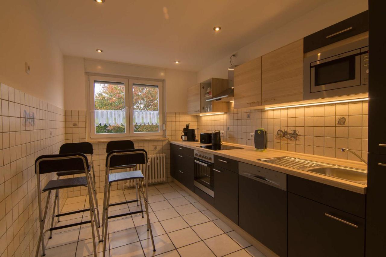 Ferienwohnung 'Zimmer Frei' Гельзенкірхен Екстер'єр фото